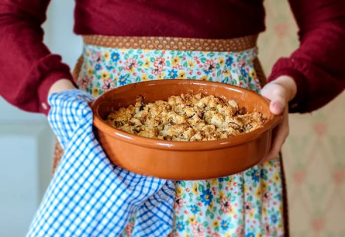 Rabarberpaj med banan och mandelmassa