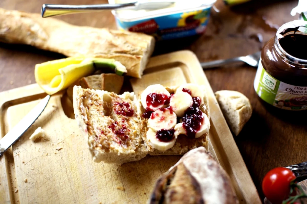 Elsa Billgren älskar banan med jordnötssmör