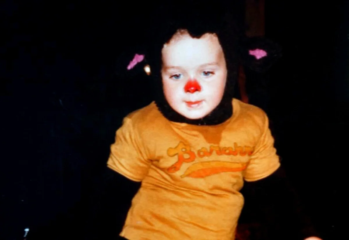 Claudia Galli Concha som Banarne, 3 år gammal.