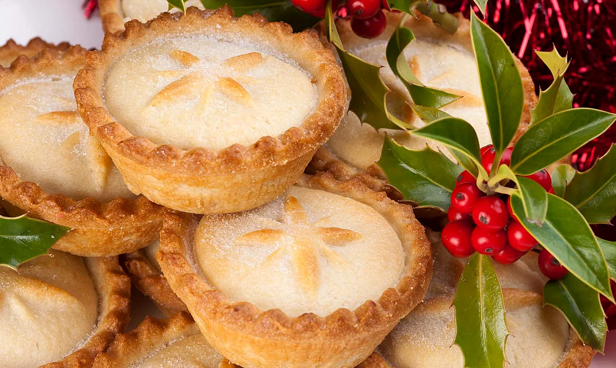 Kryddade banan- och valnötspajer